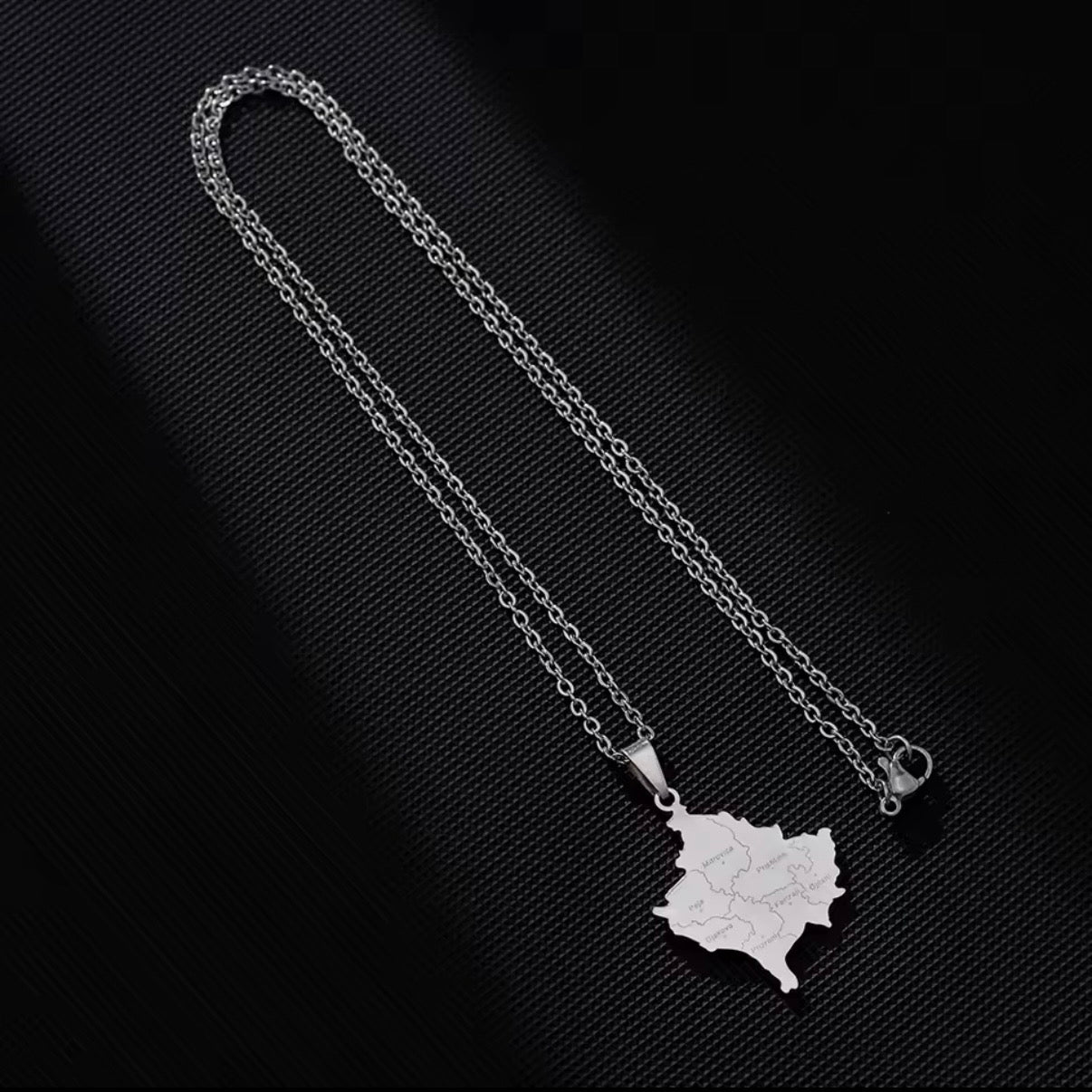 Kosovo Halskette